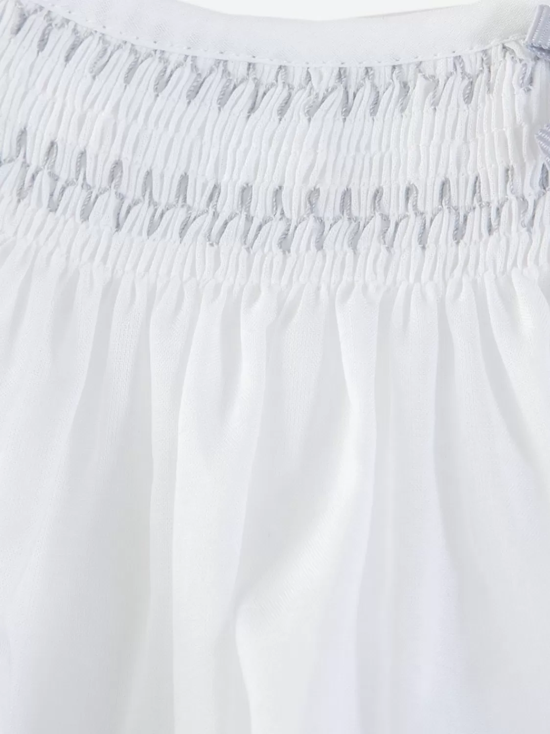 Baby Patachou Set Met Witte Pet, Blouse En Korte Broek Voor Meisjes